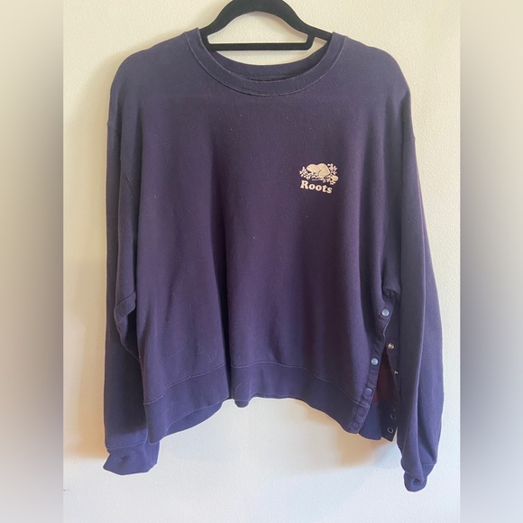 Root Sweat Shirt with Asymmetrical Side Snaps - Picture 2 of 5